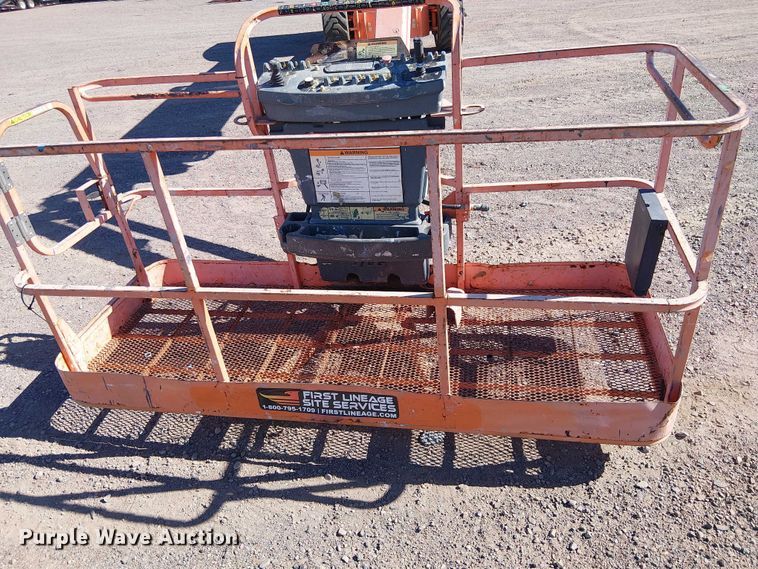 image for item YA1140 2007 JLG 1350SJP boom lift