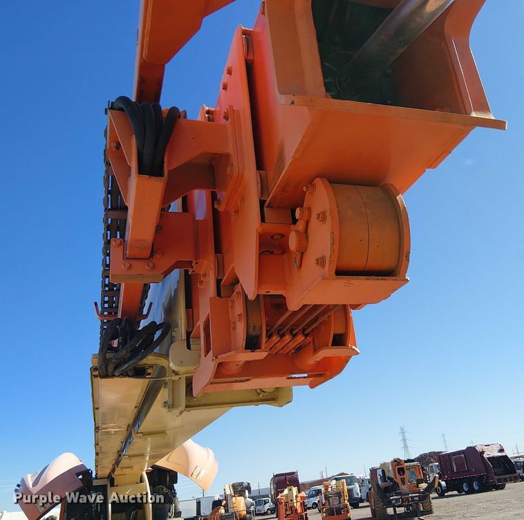 image for item YA1140 2007 JLG 1350SJP boom lift