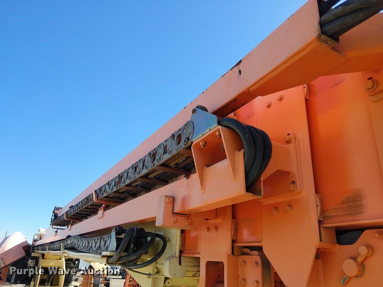 image for item YA1140 2007 JLG 1350SJP boom lift