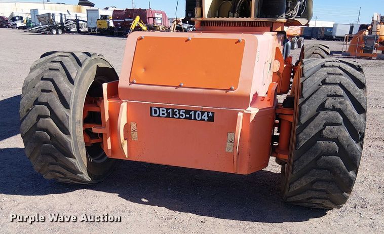 image for item YA1140 2007 JLG 1350SJP boom lift