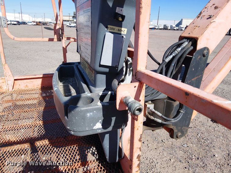 image for item YA1140 2007 JLG 1350SJP boom lift
