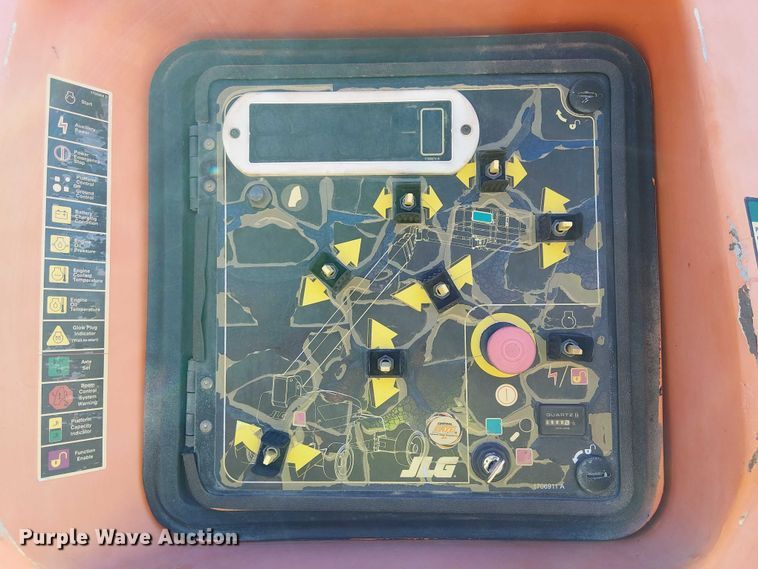 image for item YA1140 2007 JLG 1350SJP boom lift