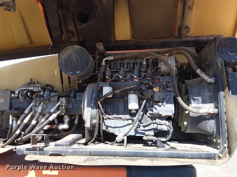 image for item YA1140 2007 JLG 1350SJP boom lift