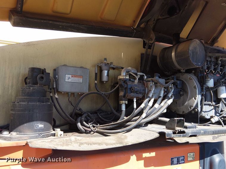 image for item YA1140 2007 JLG 1350SJP boom lift