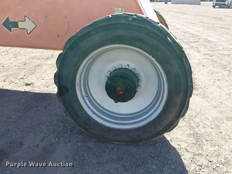 image for item YA1140 2007 JLG 1350SJP boom lift