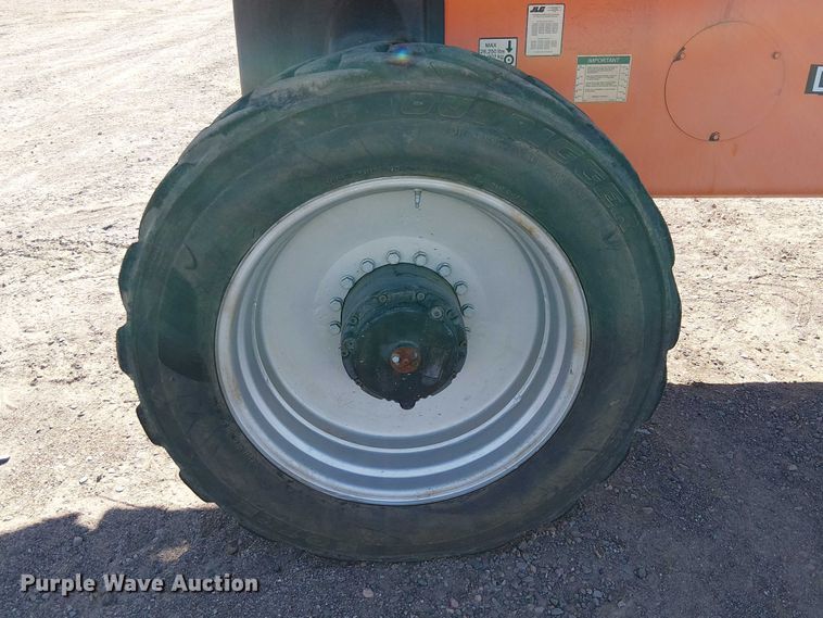 image for item YA1140 2007 JLG 1350SJP boom lift