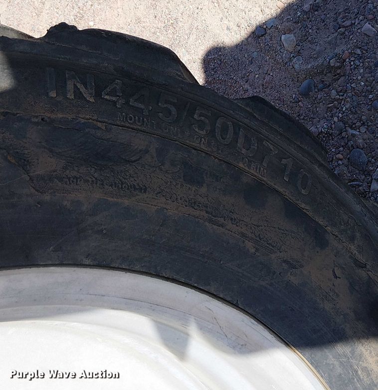 image for item YA1140 2007 JLG 1350SJP boom lift