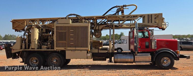image for item YA1158 2016 Peterbilt 367 drilling rig truck