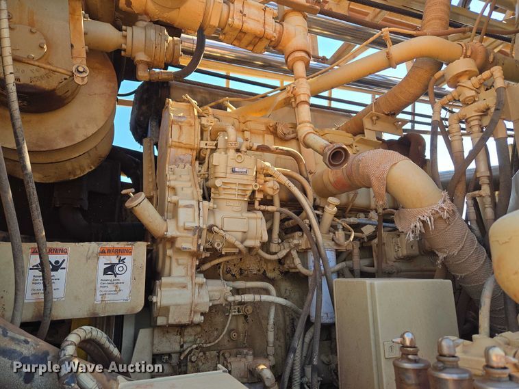 image for item YA1158 2016 Peterbilt 367 drilling rig truck