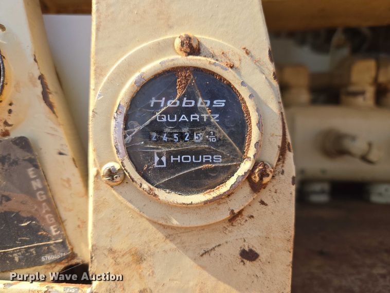 image for item YA1158 2016 Peterbilt 367 drilling rig truck