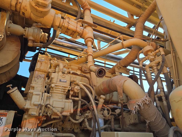 image for item YA1158 2016 Peterbilt 367 drilling rig truck