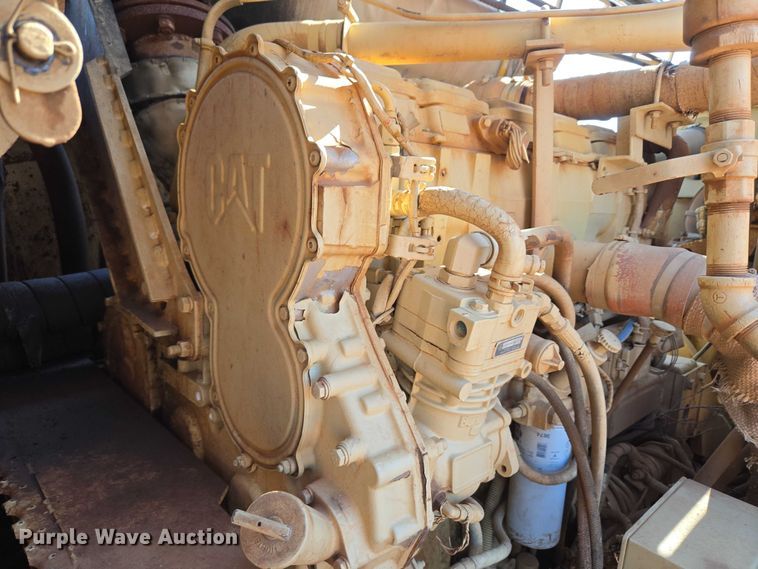 image for item YA1158 2016 Peterbilt 367 drilling rig truck