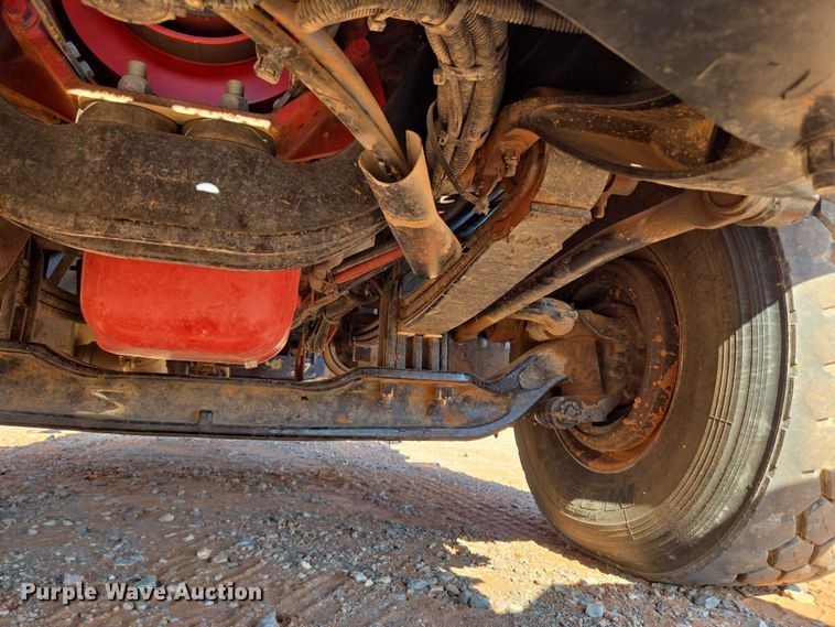 image for item YA1158 2016 Peterbilt 367 drilling rig truck