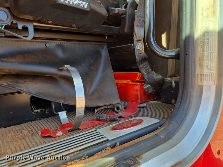 image for item YA1158 2016 Peterbilt 367 drilling rig truck