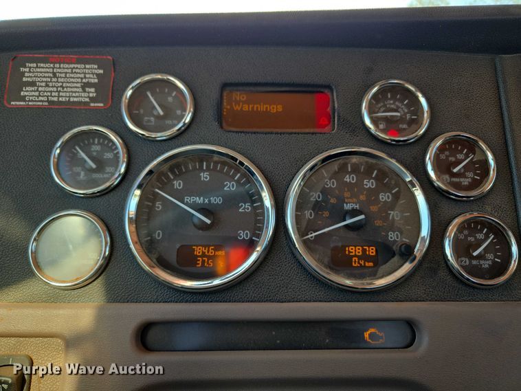 image for item YA1158 2016 Peterbilt 367 drilling rig truck