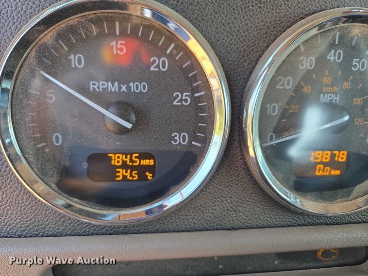 image for item YA1158 2016 Peterbilt 367 drilling rig truck