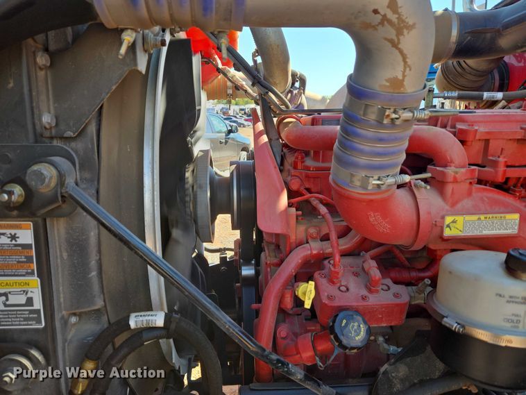 image for item YA1158 2016 Peterbilt 367 drilling rig truck