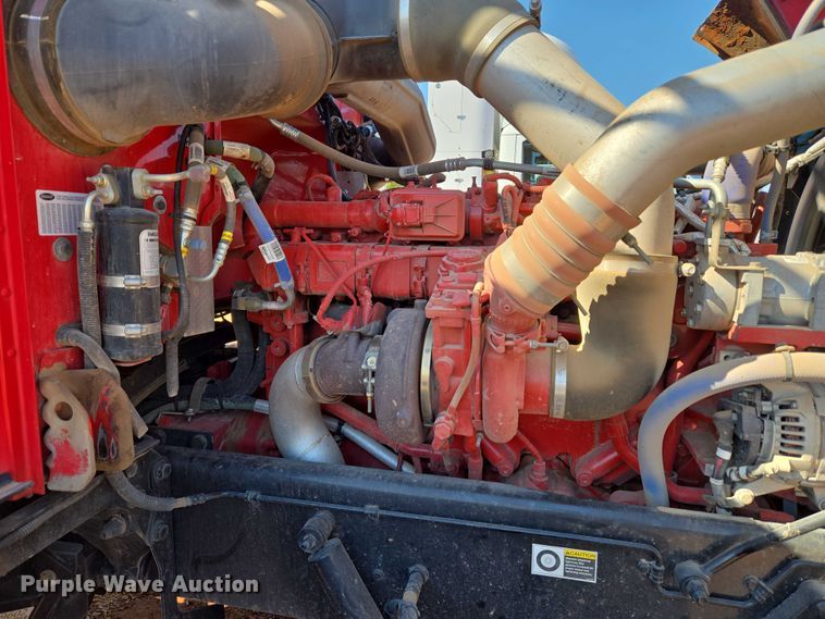 image for item YA1158 2016 Peterbilt 367 drilling rig truck