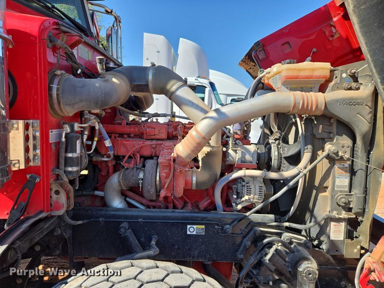 image for item YA1158 2016 Peterbilt 367 drilling rig truck