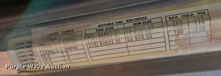 image for item YA1158 2016 Peterbilt 367 drilling rig truck