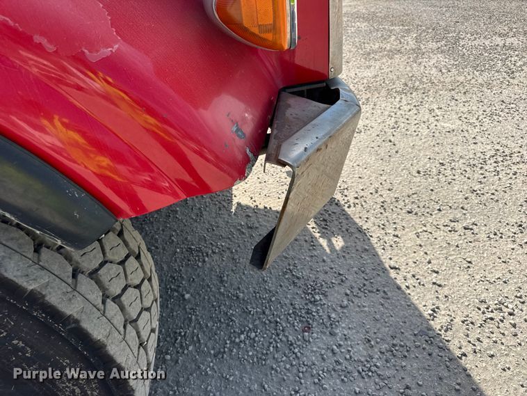 image for item YA1223 2006 Peterbilt 378 dump truck