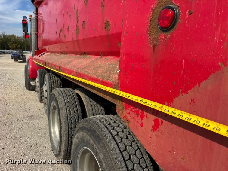 image for item YA1223 2006 Peterbilt 378 dump truck