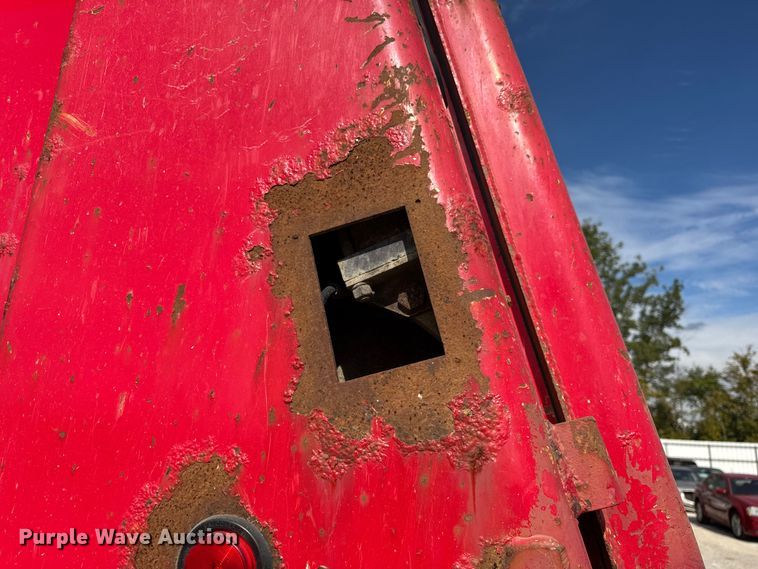 image for item YA1223 2006 Peterbilt 378 dump truck