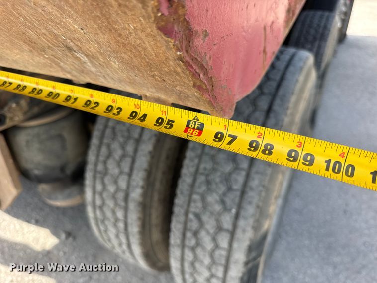 image for item YA1223 2006 Peterbilt 378 dump truck