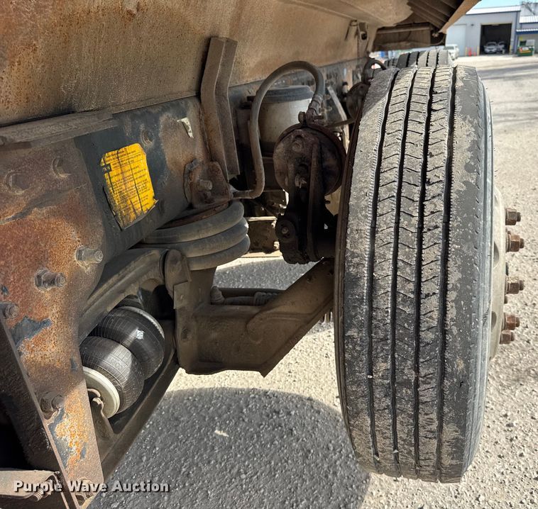 image for item YA1223 2006 Peterbilt 378 dump truck