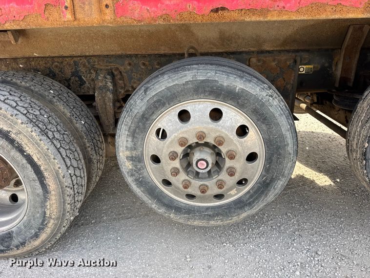 image for item YA1223 2006 Peterbilt 378 dump truck