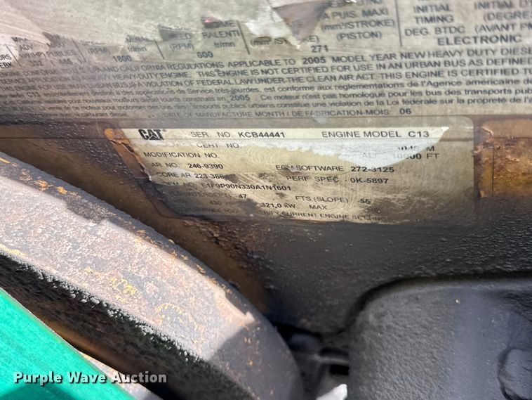 image for item YA1223 2006 Peterbilt 378 dump truck