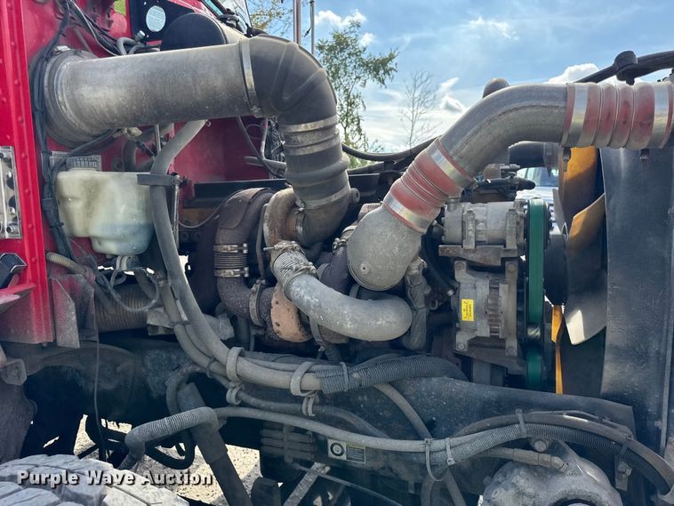 image for item YA1223 2006 Peterbilt 378 dump truck