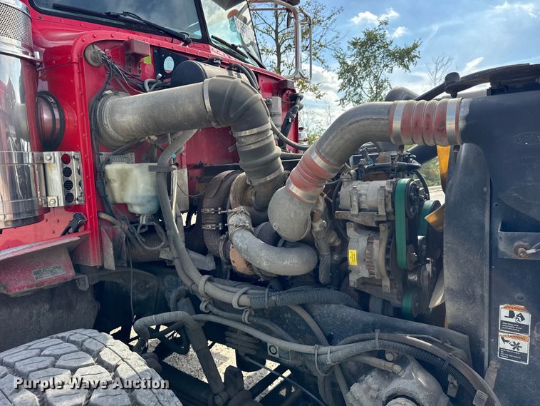 image for item YA1223 2006 Peterbilt 378 dump truck