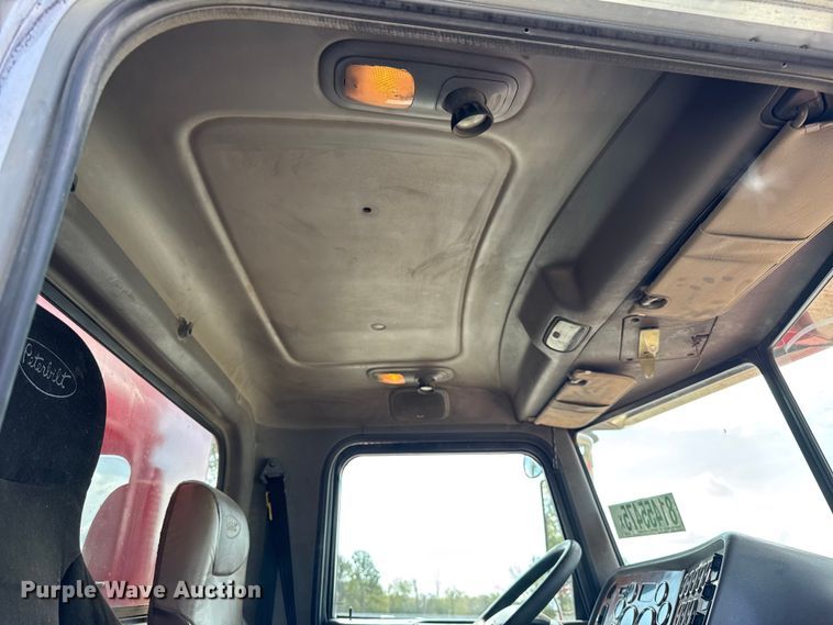 image for item YA1223 2006 Peterbilt 378 dump truck