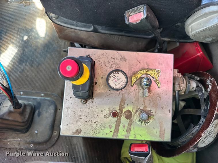 image for item YA1223 2006 Peterbilt 378 dump truck