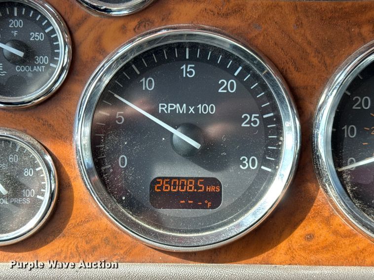 image for item YA1223 2006 Peterbilt 378 dump truck