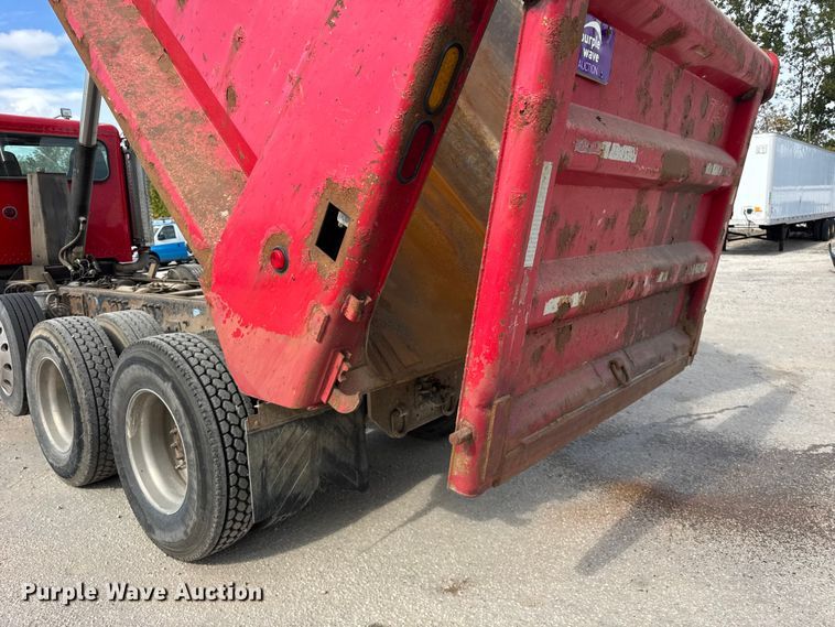 image for item YA1223 2006 Peterbilt 378 dump truck