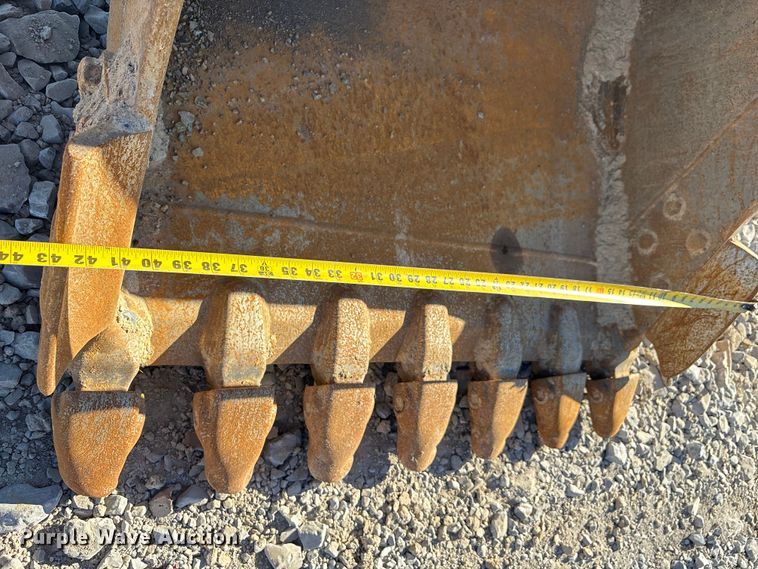 image for item YA1240 2022 Caterpillar 315 excavator