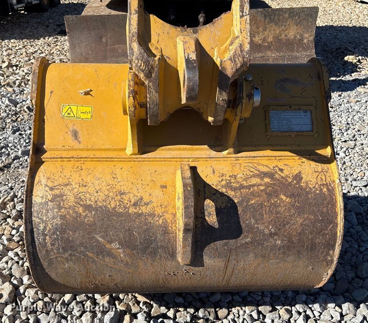 image for item YA1240 2022 Caterpillar 315 excavator