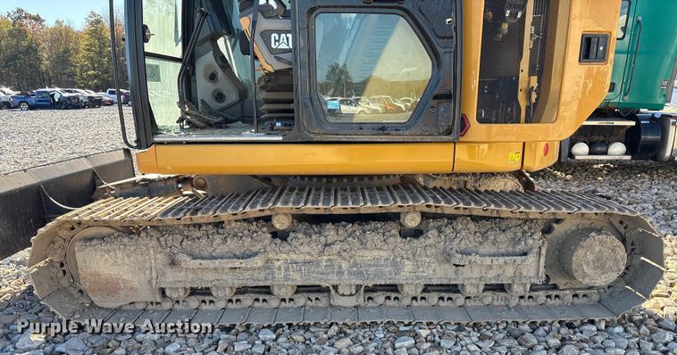 image for item YA1240 2022 Caterpillar 315 excavator