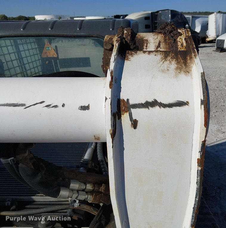 image for item YA1253 2019 Bobcat T740 tracked skid steer loader