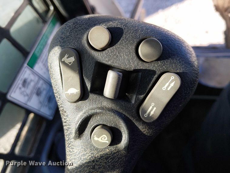 image for item YA1253 2019 Bobcat T740 tracked skid steer loader