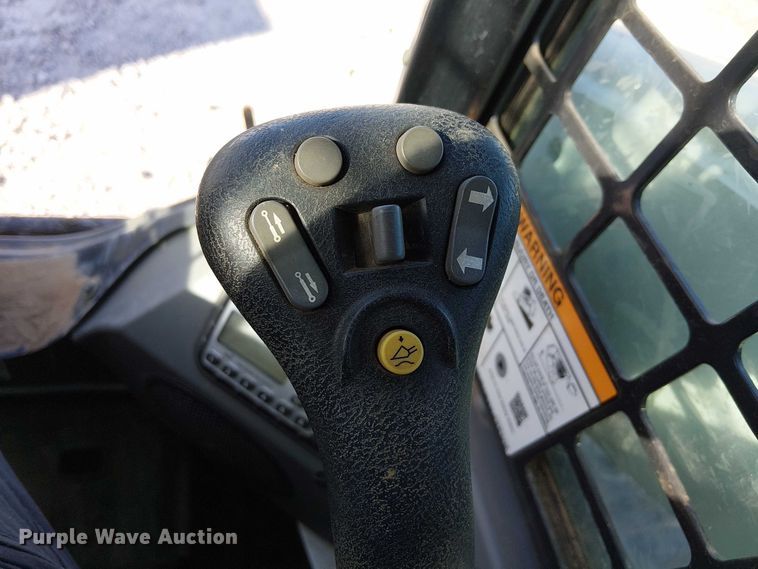 image for item YA1253 2019 Bobcat T740 tracked skid steer loader