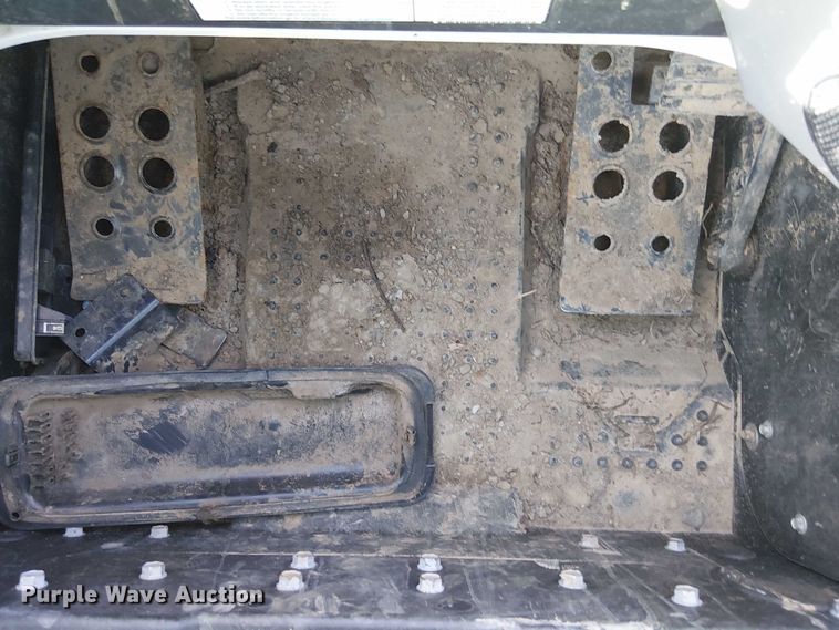 image for item YA1253 2019 Bobcat T740 tracked skid steer loader