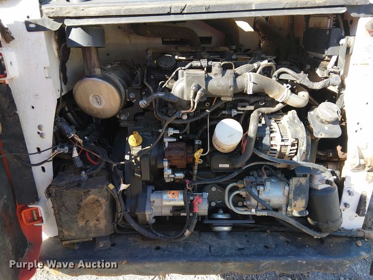 image for item YA1253 2019 Bobcat T740 tracked skid steer loader