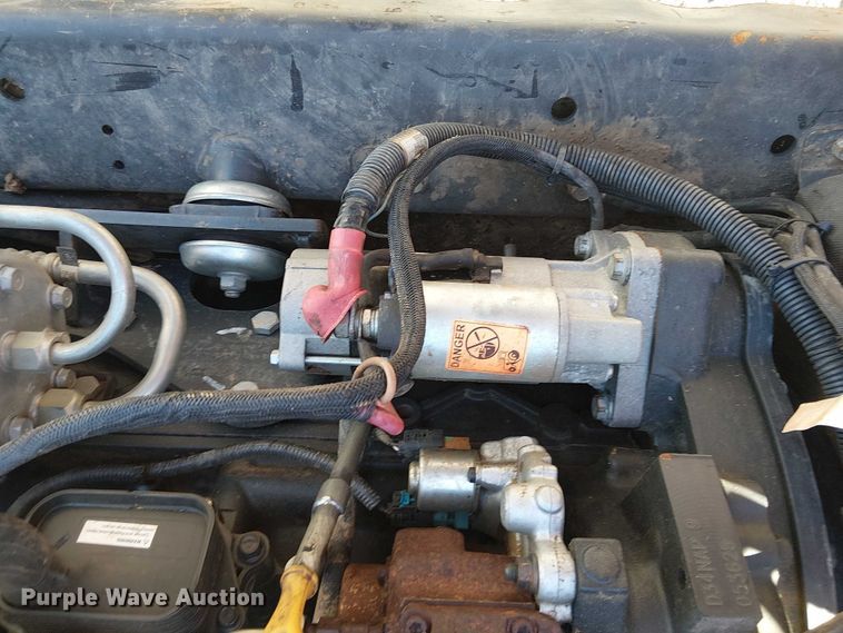 image for item YA1253 2019 Bobcat T740 tracked skid steer loader