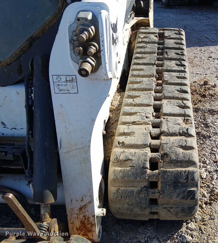 image for item YA1253 2019 Bobcat T740 tracked skid steer loader