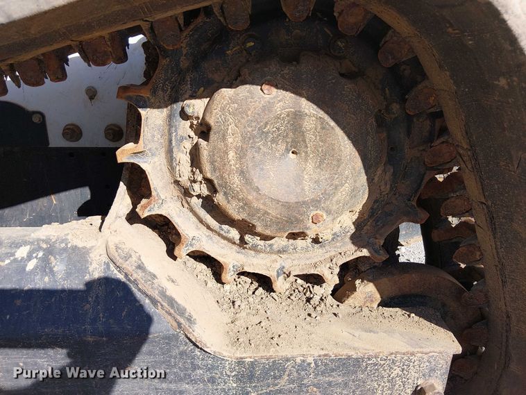 image for item YA1253 2019 Bobcat T740 tracked skid steer loader