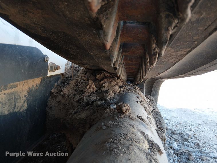 image for item YA1253 2019 Bobcat T740 tracked skid steer loader