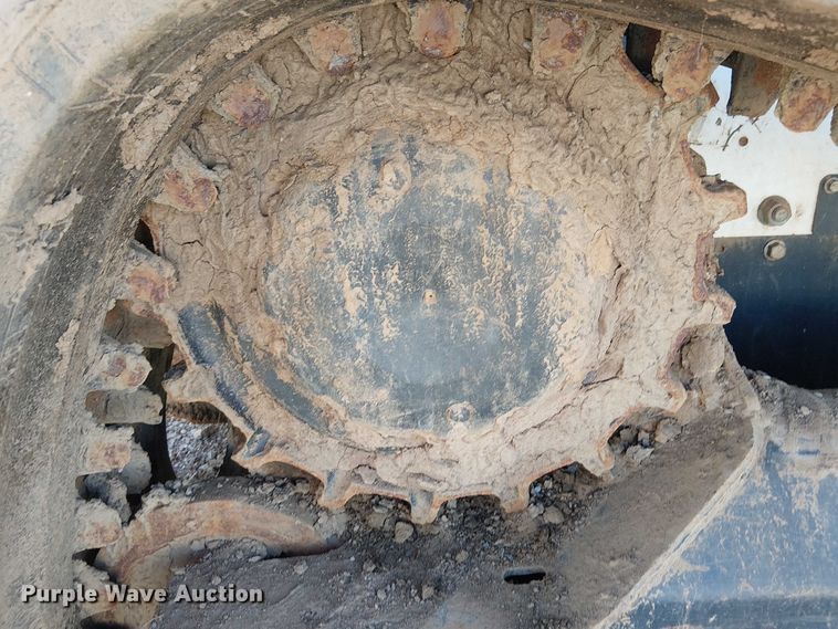 image for item YA1253 2019 Bobcat T740 tracked skid steer loader